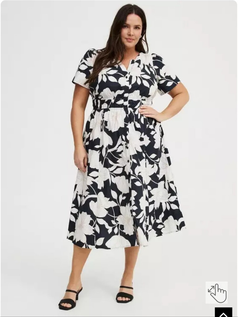 NWT Y-Neck Black and White Floral Dress In Torrid-size 1 ( US Size 14 - 16 )